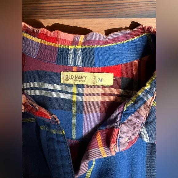 Old Navy Medium Flannel - Picture 5 of 7